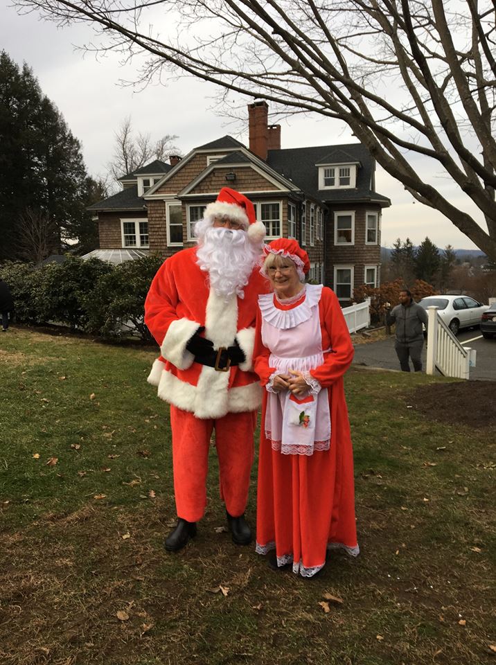 Same Time Next Year? candy-cane-hunt-mr-mrs-claus-together-on-lawn
